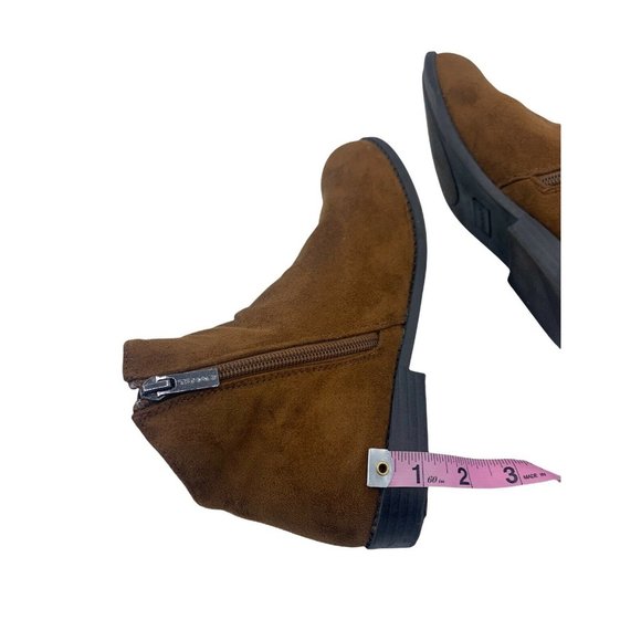 Tahari Milla Slope Chestnut Brown Size 5 Ankle Zip Up Fringed Booties EUC - Picture 9 of 10